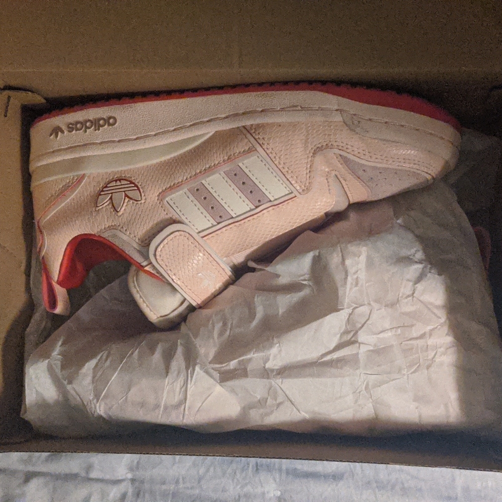 Adidas Forum